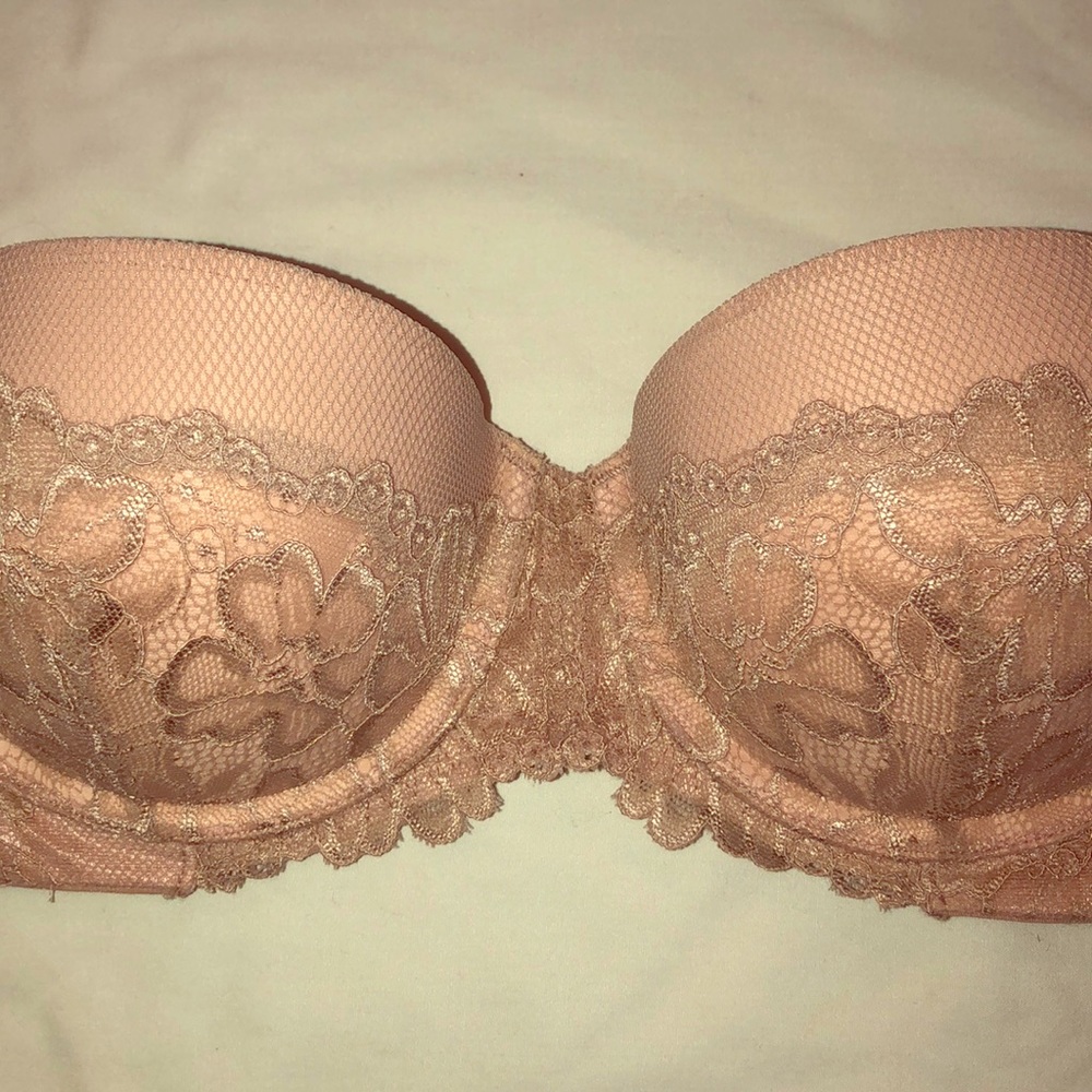 34B women’s bra